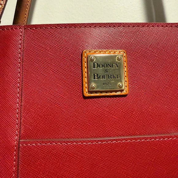 Dooney & Bourke tote - Picture 3 of 9